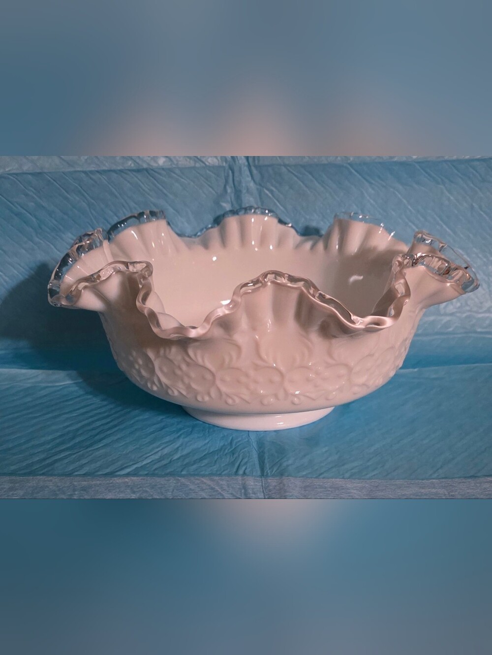 Fenton Spanish Lace Silver Crest Milk Glass Bowl Perfect Condition